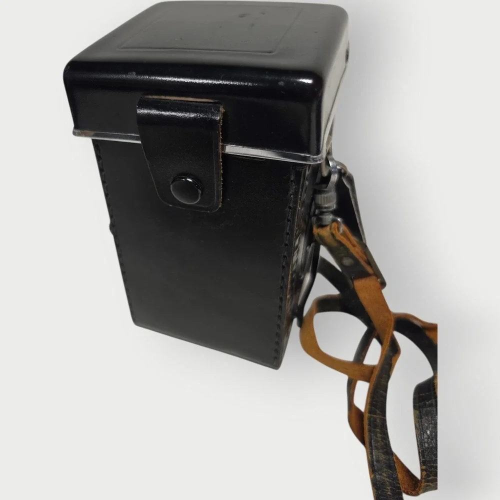 Yashica‎ Mat-124 G Vintage TLR 80mm Film Camera Black LEATHER CASE UNTESTED